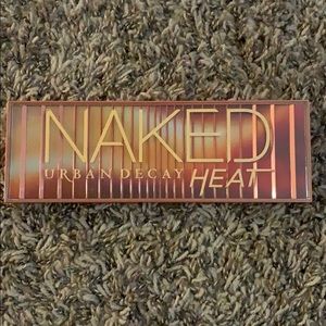 Urban Decay Naked Heat Palette 🚨